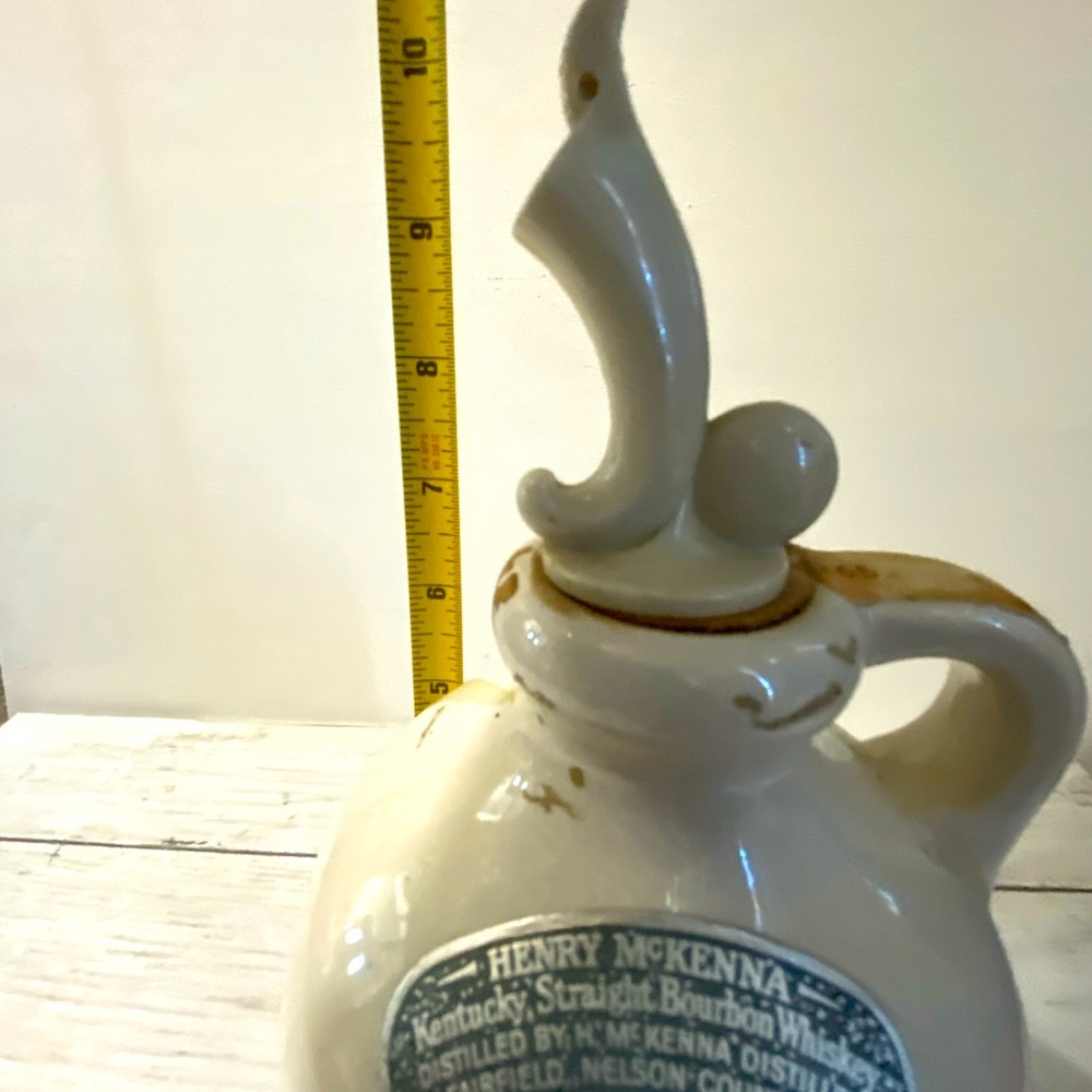 Henry McKenna Bourbon Whiskey Crock - Picture 8 of 9